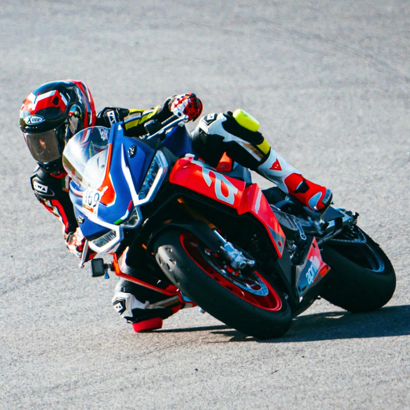 F23F42BA-B292-43D4-8E79-25B6F9651360