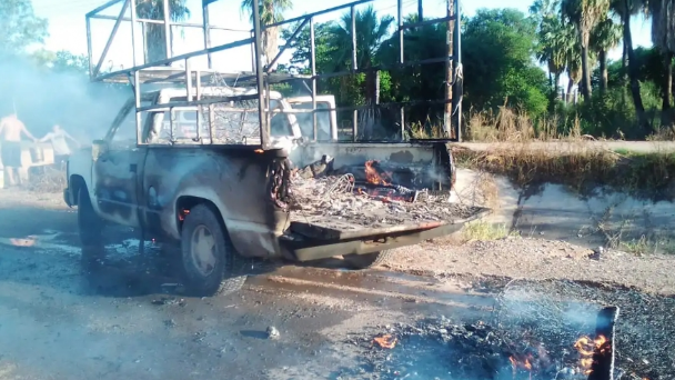 Ciudad Obregón: Masculino resulta con severas quemaduras tras incendio de auto en Cajeme