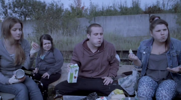 Klass_korrekcii_(2014)_DVDRip_avi_snapshot_00_11