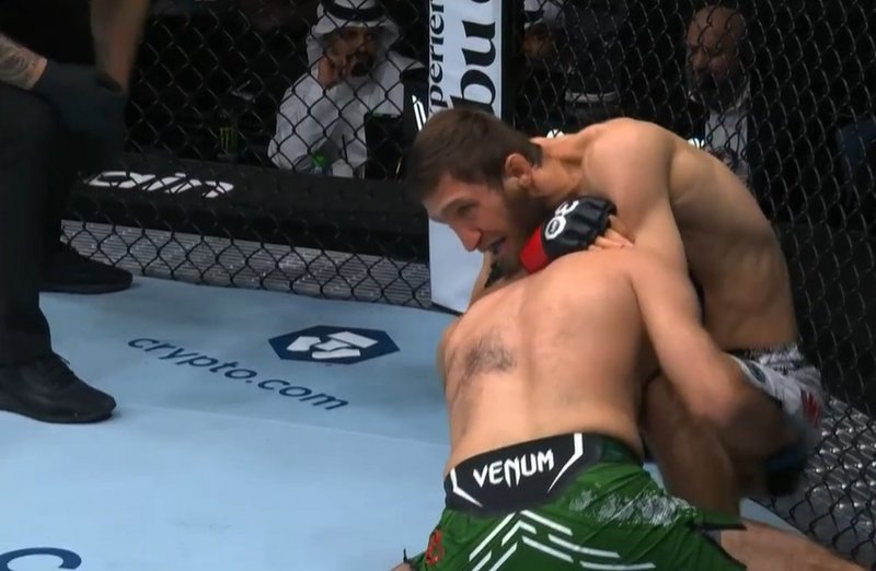 Сайд Нурмагомедов гилотинира Муин Гафуров за 73 секунди