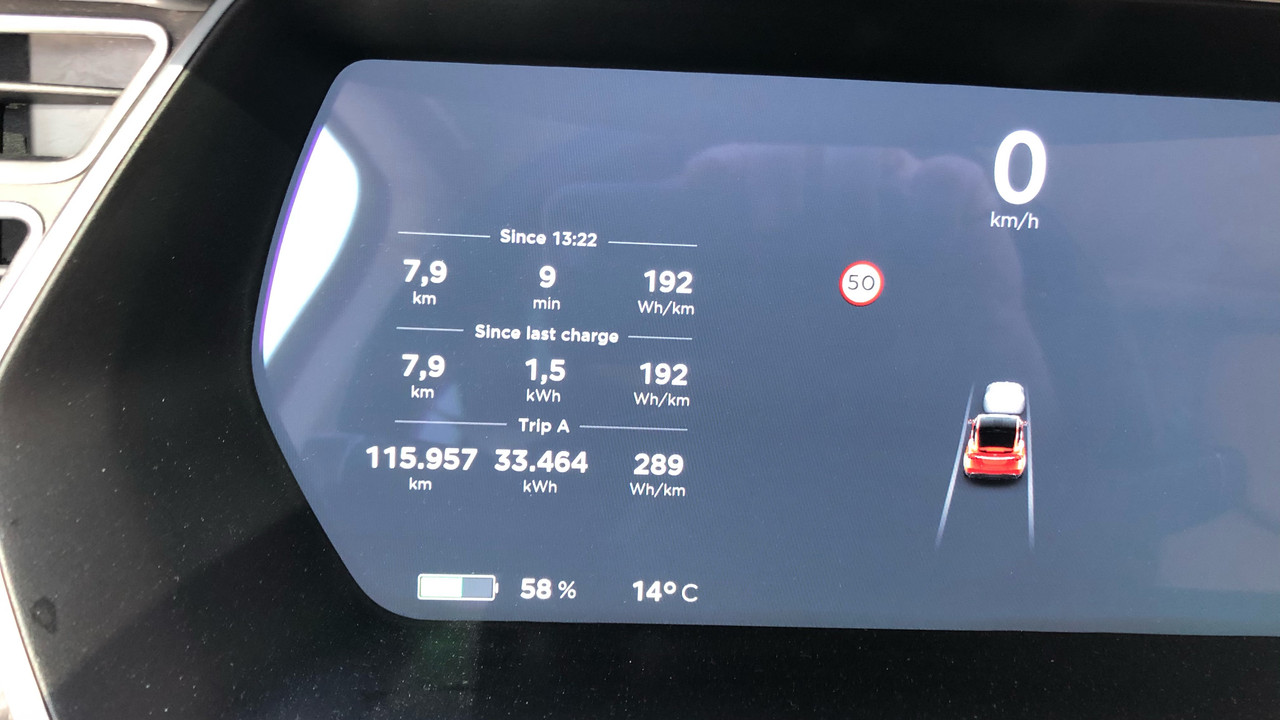 7DE127BF-74FF-4FCC-A6E0-9292C67E9FE2