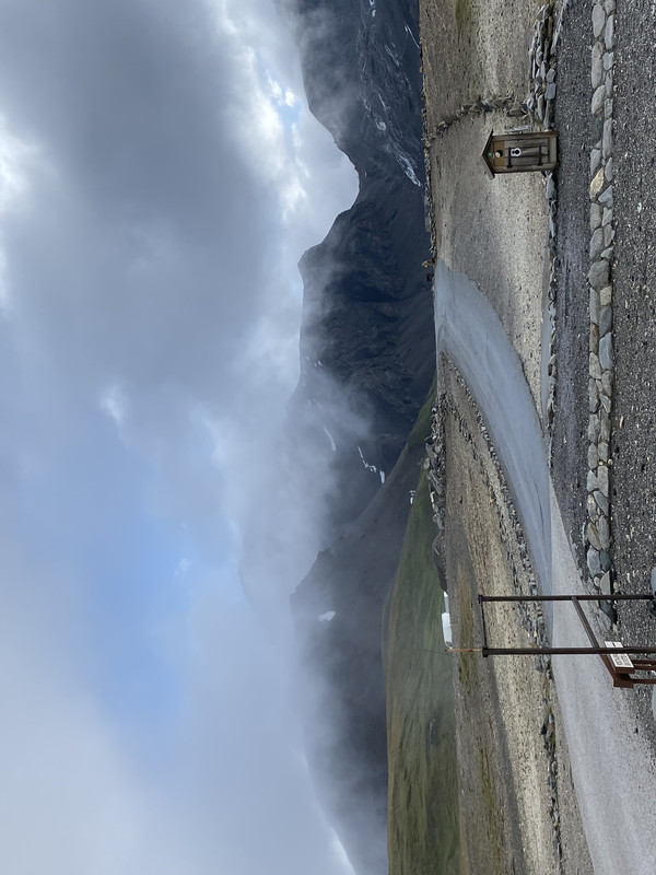 B47BF9FE-FA62-4BF1-A08B-7EB9A1218DB7