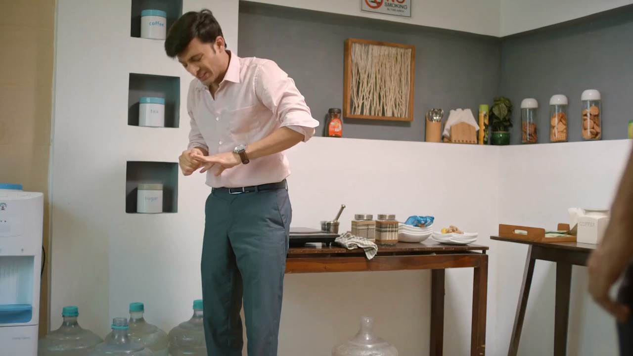 Cubicles (2019) Season 1 [Hindi] WebRip 480p, 720p ESub - Complete Screenshot