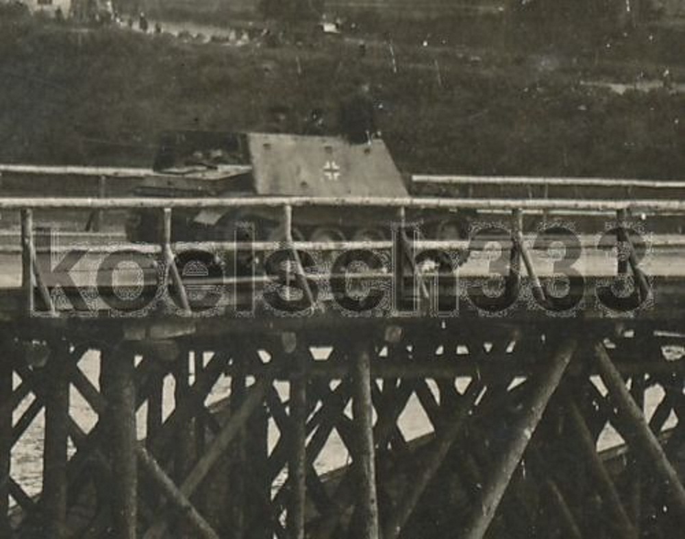 Foto Kirche Smolensk Panzerjäger Panzer Marder I