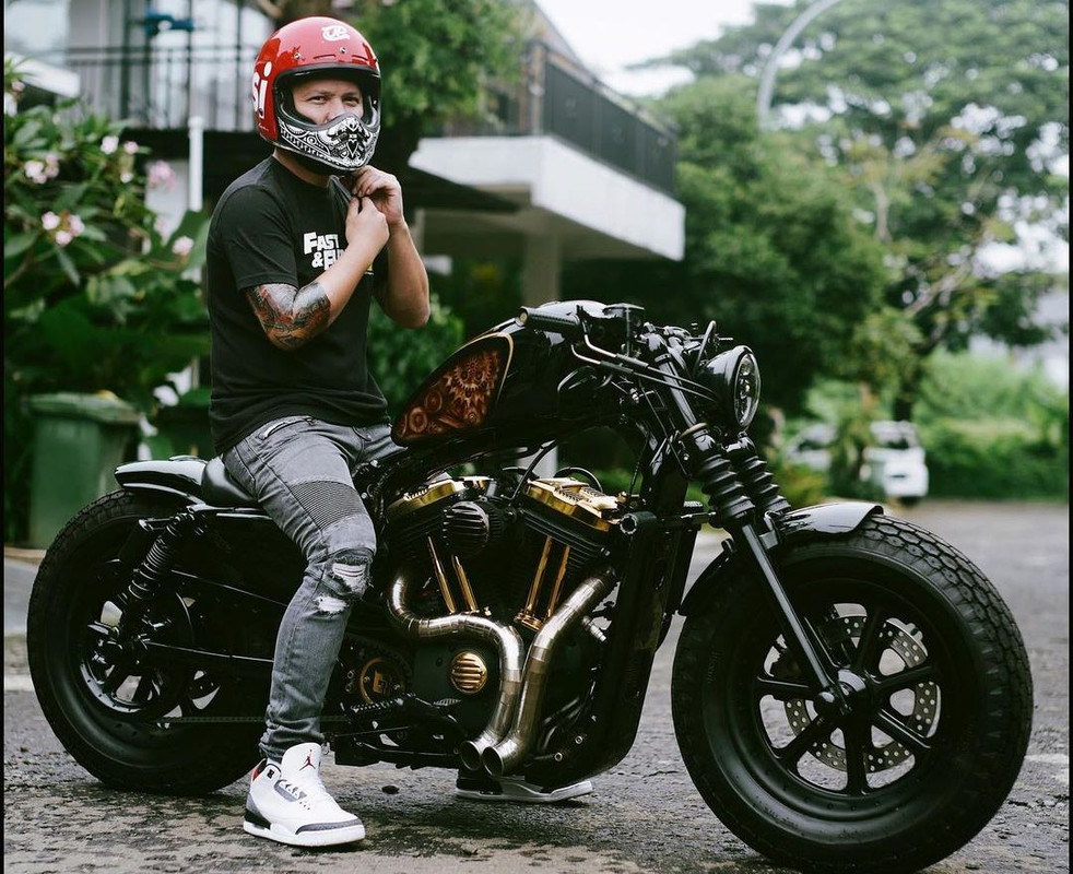 6-artis-pecinta-moge-harley-davidson-ind