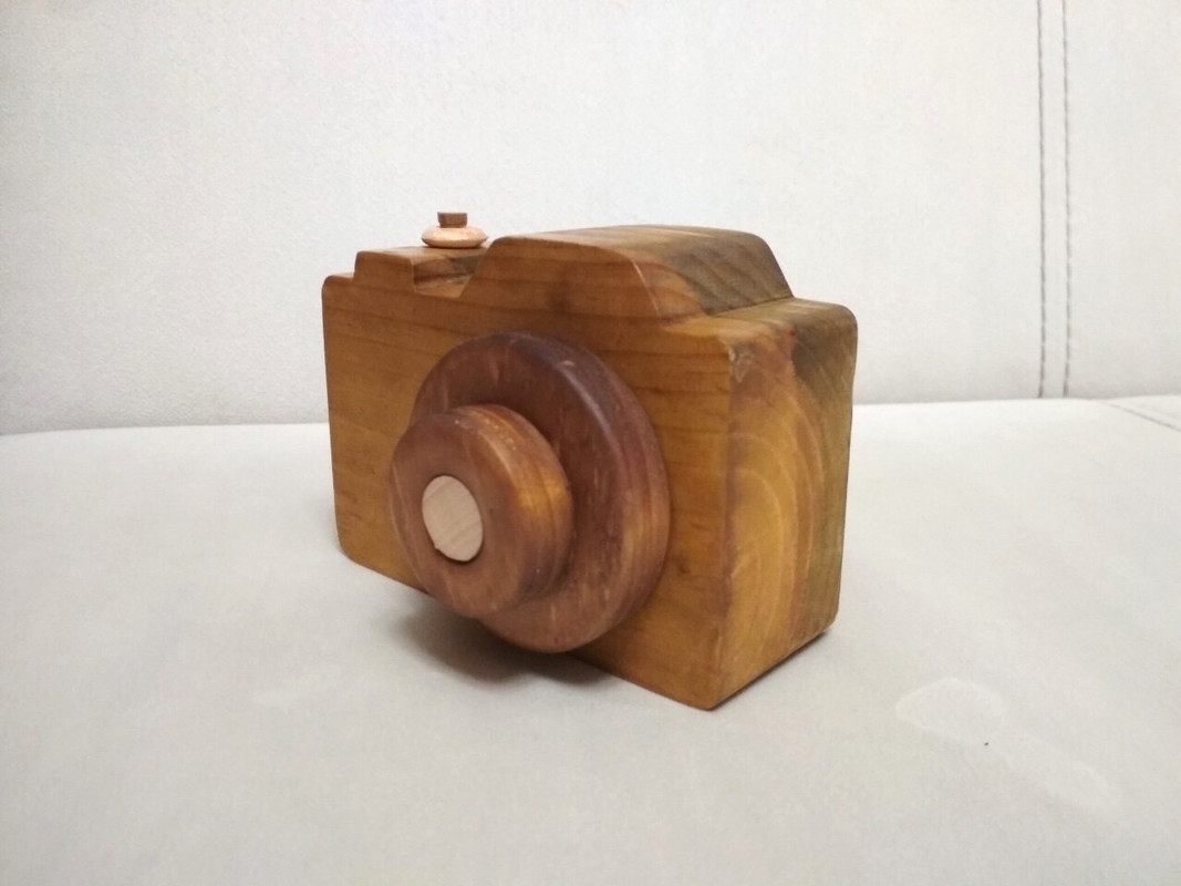 4A85662B-5D08-4EE0-8612-62BE96D6D91D