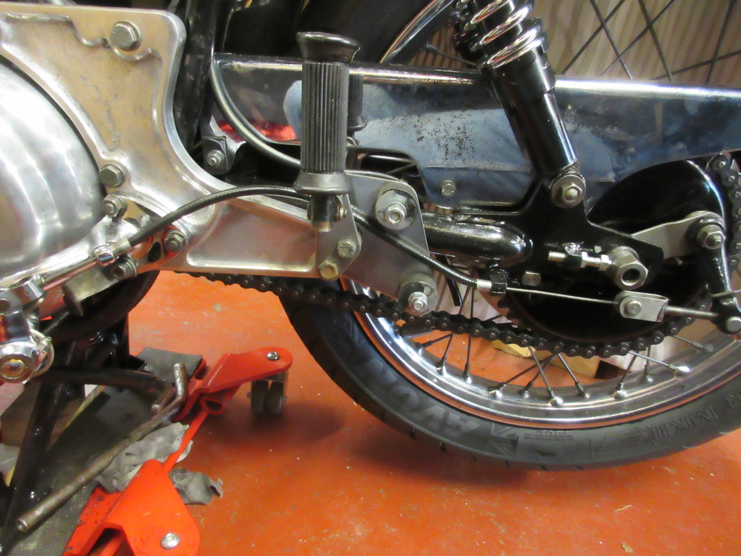 Pictures of your Norton Commandos