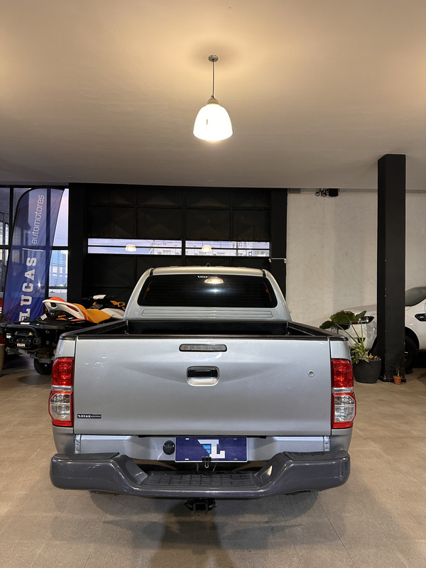 Toyota Hilux DX 2.5 4x4 - 5