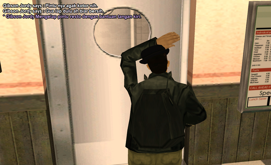 Mengelap-pintu-resto-dalam-ruangan.png