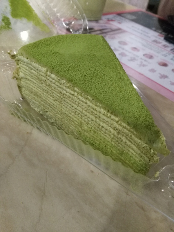Matcha crepe cake