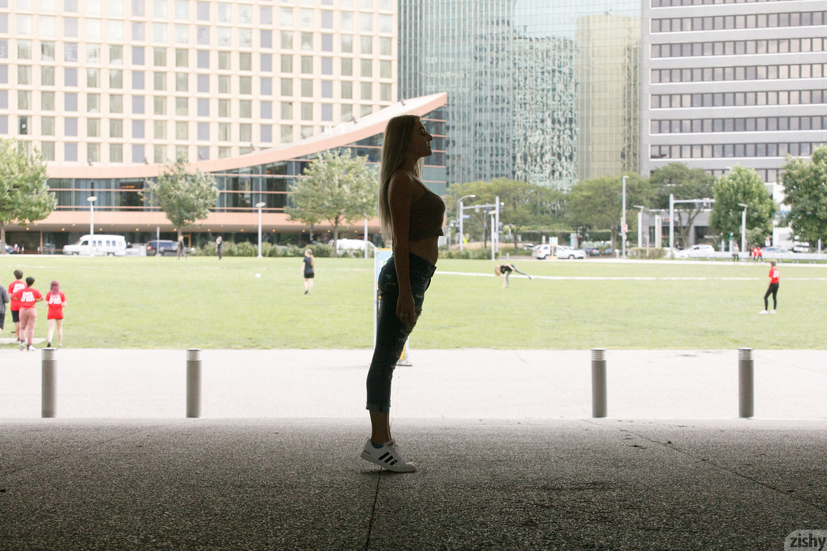 full_017_1635161638179984