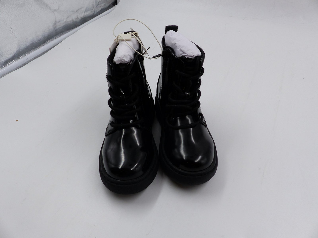 ZARA KIDS/GIRLS BLACK SHINY LEATHER STURDY COMBAT BOOT SIZE 9.5