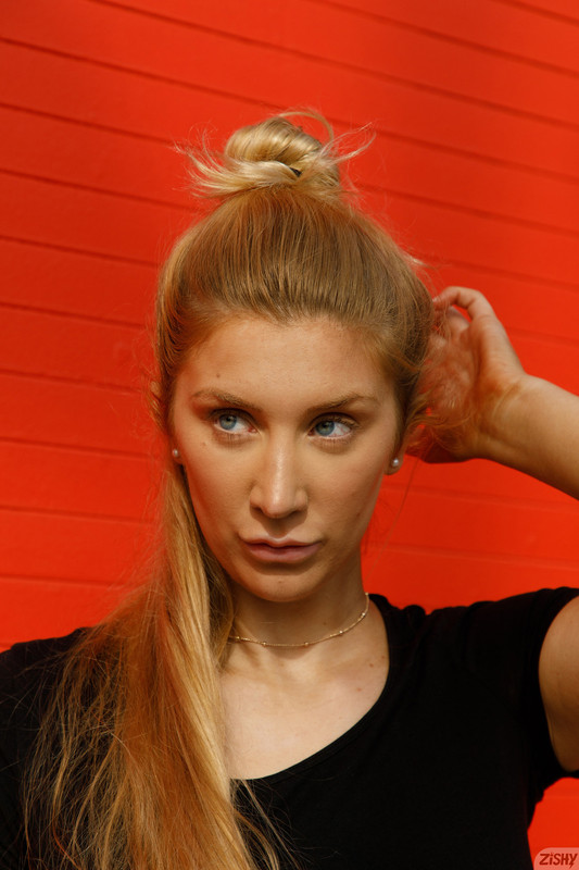 full_027_1044549074114708