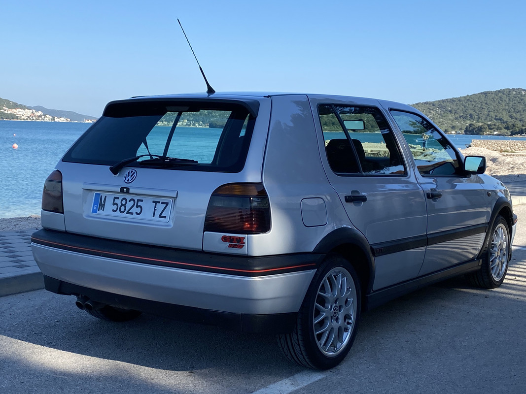 A03B69AF-220A-4CA9-BE6D-A39B3527F464