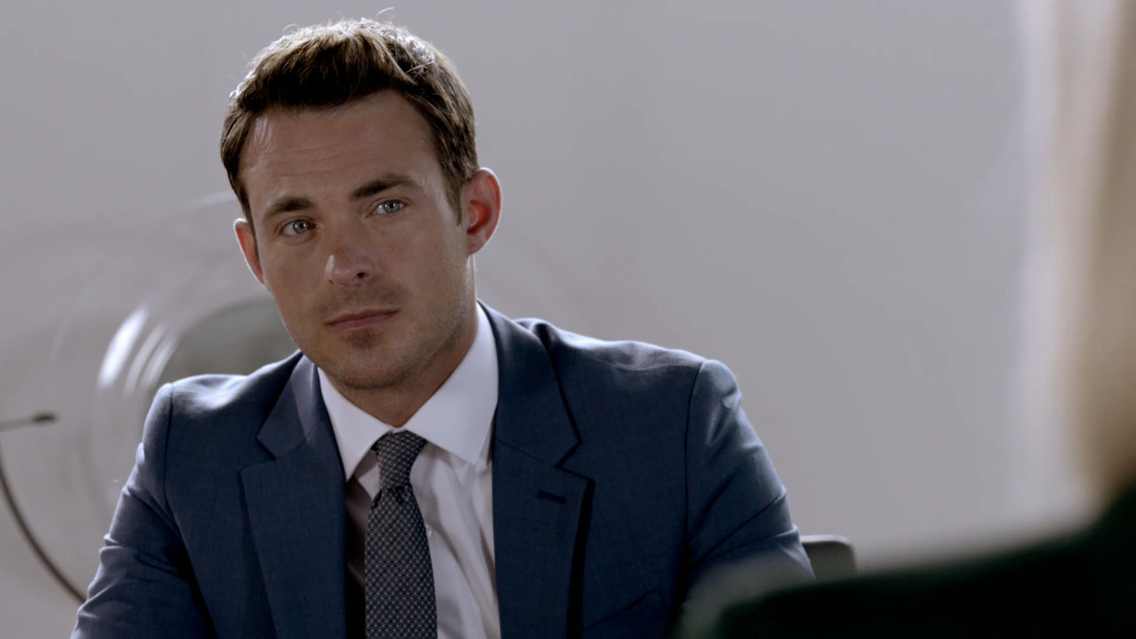 Agatha Raisin (2014) Season 1 S01 (1080p AMZN WEB-DL x265 HEVC 10bit EAC3 2.0 MONOLITH) [QxR]