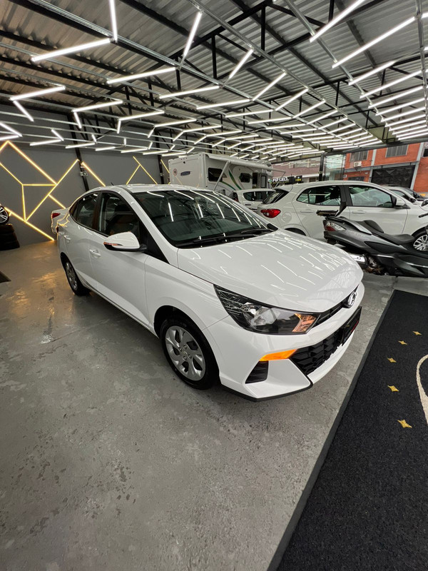 Hyundai HB20S Comfort 2023/2024