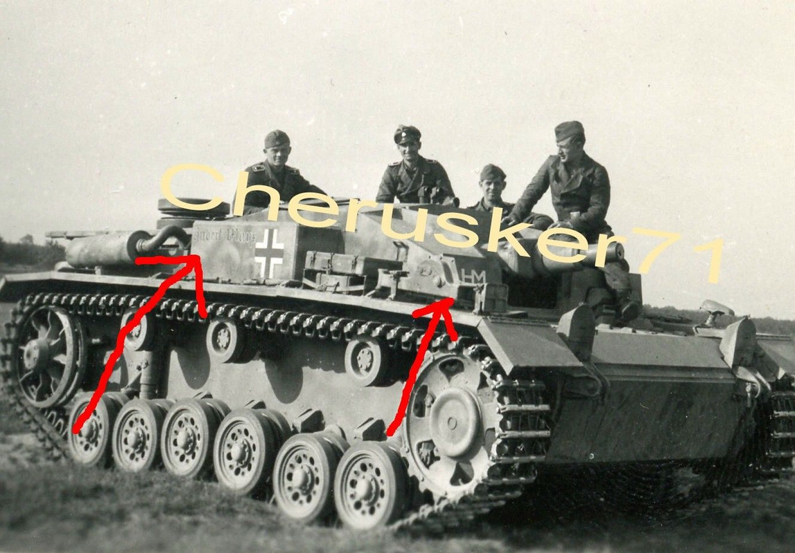 Foto Stug Sturmgeschütz Aufschrift Hubert ...Truppen Abzeichen W