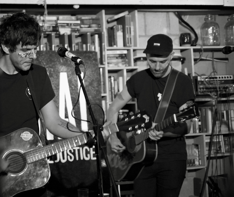 8E04B021-4469-4B80-9A7F-ED5007DE50FE