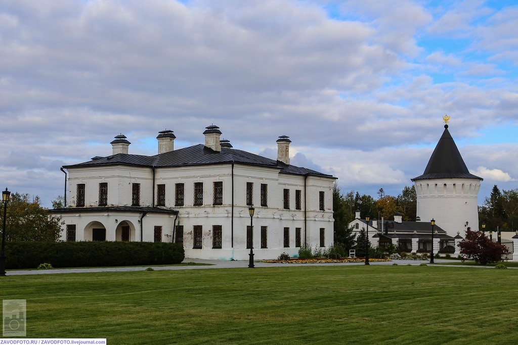 scale-1200 Архиерейские конюшни в Тобольске путешествие в конную историю Сибири