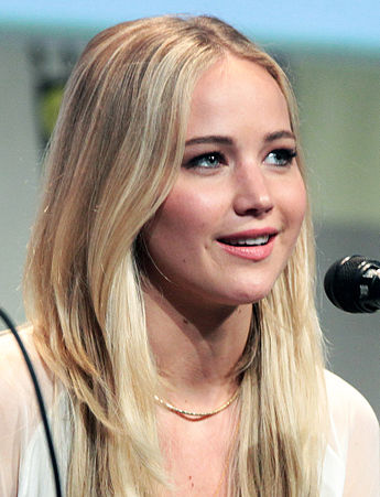 345px-Jennifer-Lawrence-SDCC-2015-X-Men.