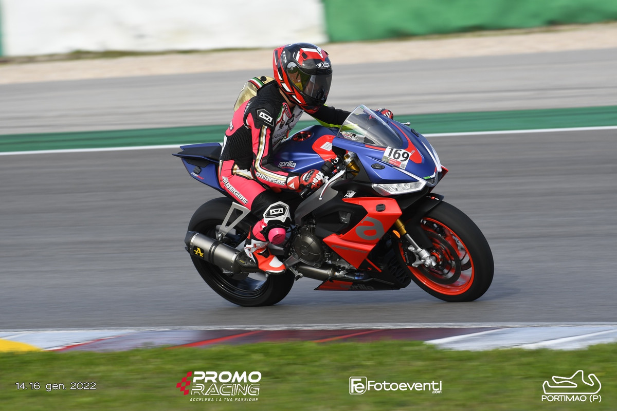 E9D61919-40E2-4BAF-9C1D-116D254CB4C1