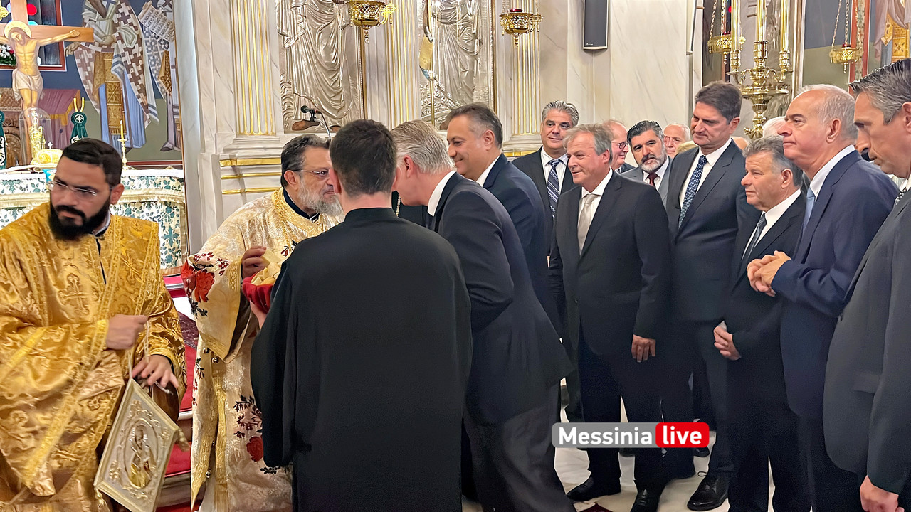 ΕΟΡΤΗ ΜΗΤΡΟΠΟΛΙΤΗimage00004