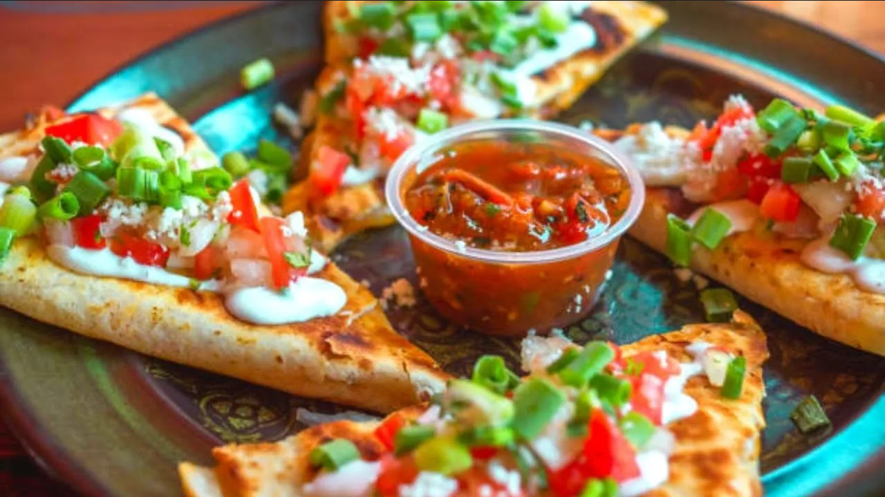 Así puedes hacer sincronizadas en salsa de chipotle para el desayuno o la cena