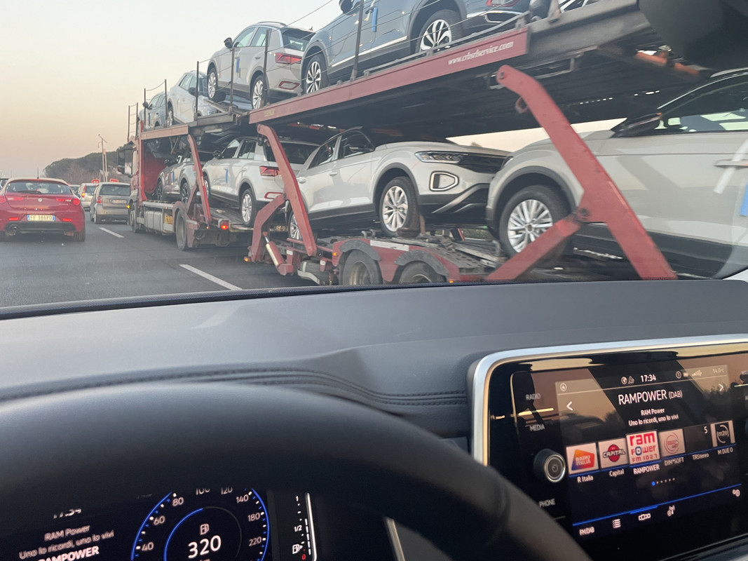 CE5B3B9D-683B-471E-BB8D-3C841A4B7C53