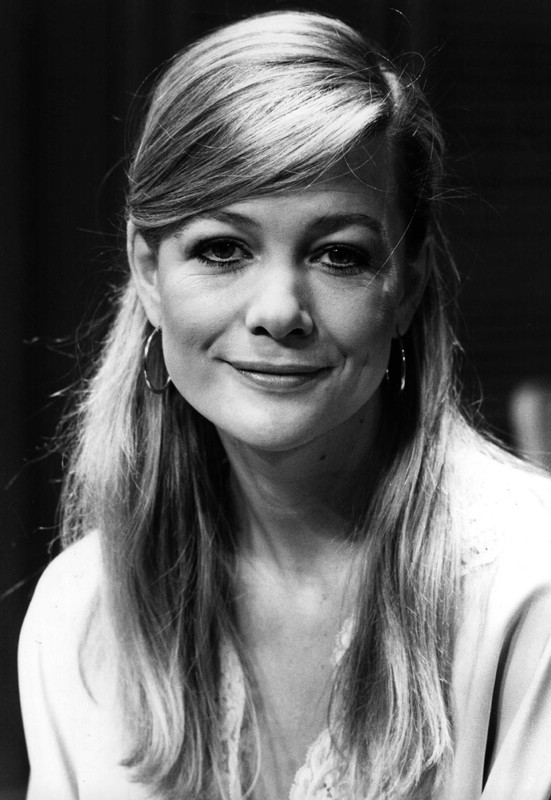 judy geeson024