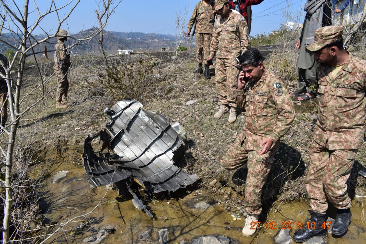 WRECKAGE-of-Indian-Jet-in-Pak-27-2-2019-3.jpg