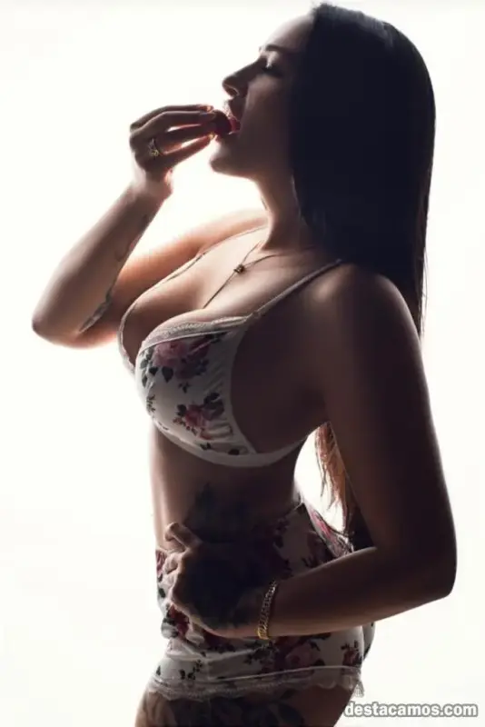 631382924-escort-en-zaragoza-UPXj6D