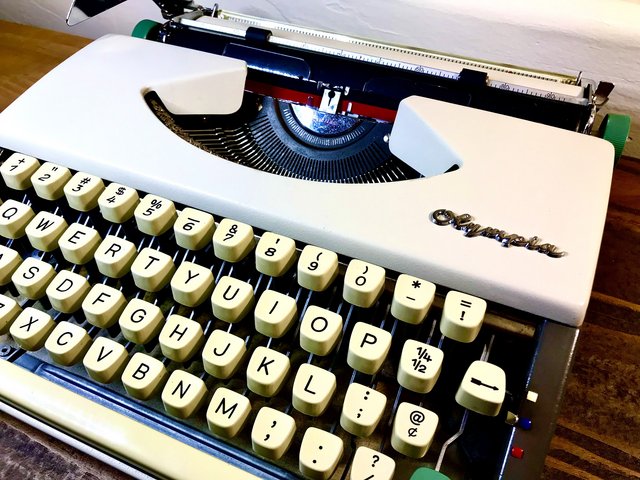 8-E2-CB75-A-4-B0-C-48-D7-AFC1-28-AB68-F7