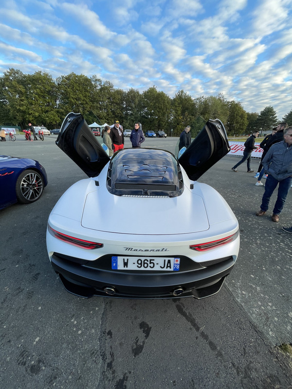 B2170F59-9CDA-496E-A6BE-6E6215863C66