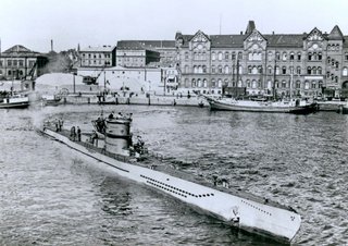 [Image: U-218-Kiel-Germany-1941.jpg]