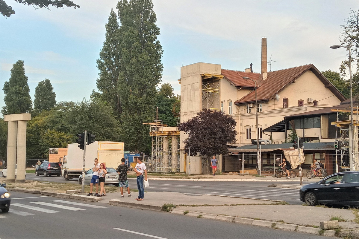 20200824_182725_HDR(1)