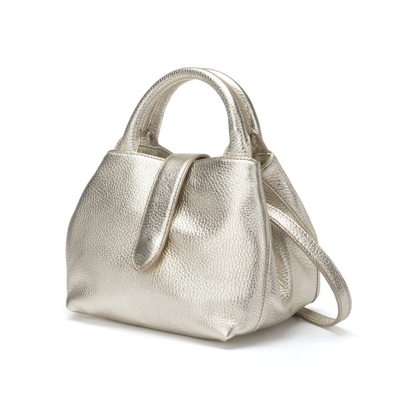 Martino Midali celebra i 40 anni di stile con la Gold Princess Bag Martino Midali celebra i 40 anni di stile con la Gold Princess Bag
