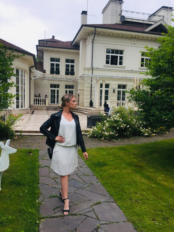 7FA55CE9-D369-4FA5-BFD1-7754F7D9ACBA