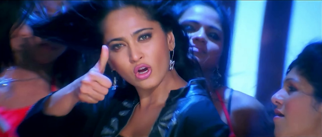 Anushka Shetty Title 4K Song from Okka Magadu2025-04-24 18-15-50-750-108