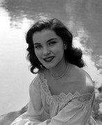 debra_paget_298