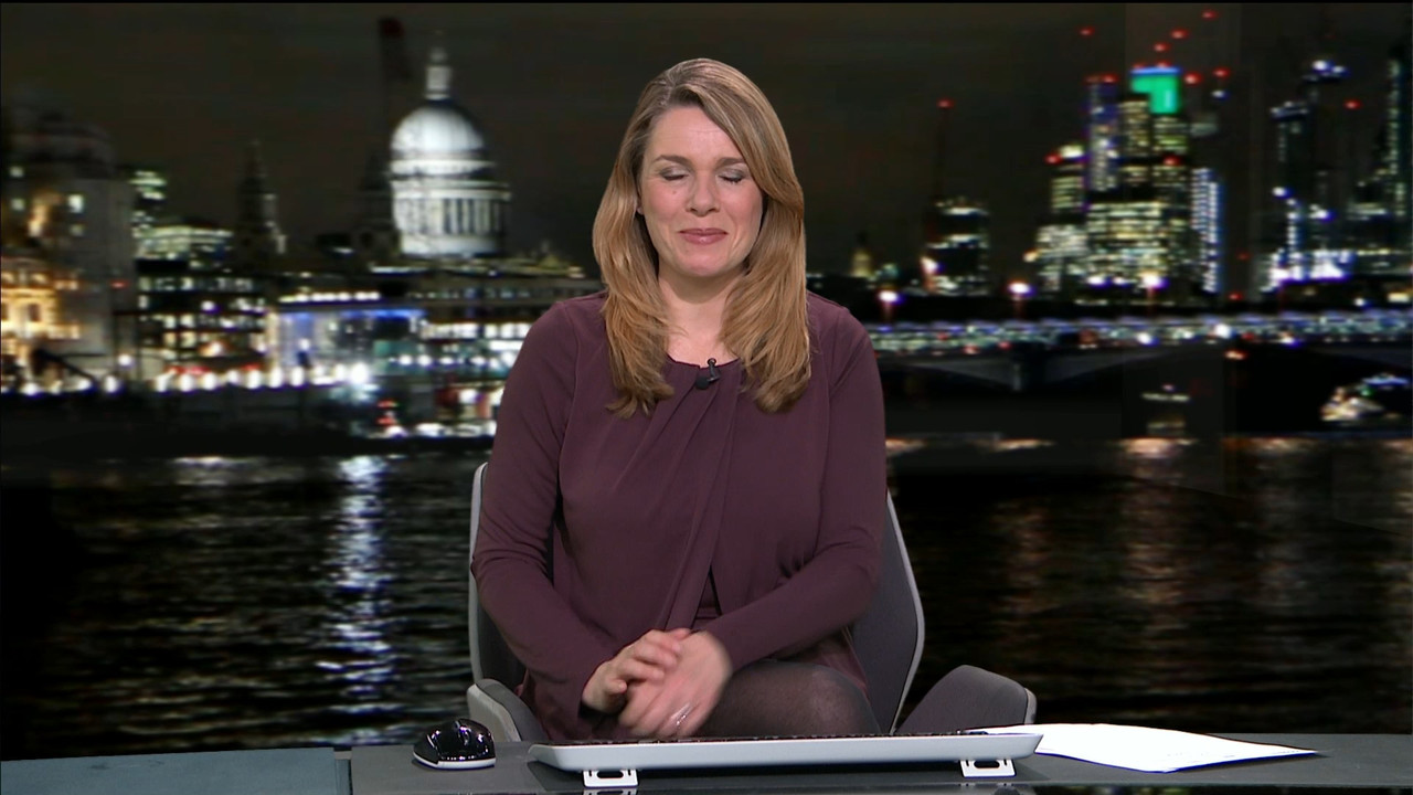 ITV News London_20201120_23052320.ts_snapshot_12.40.215