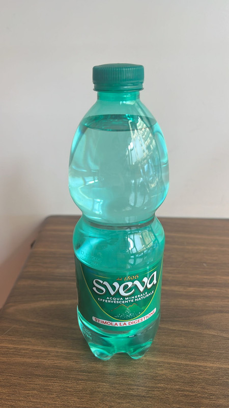 Acqua Sveva frizzante 50 cl