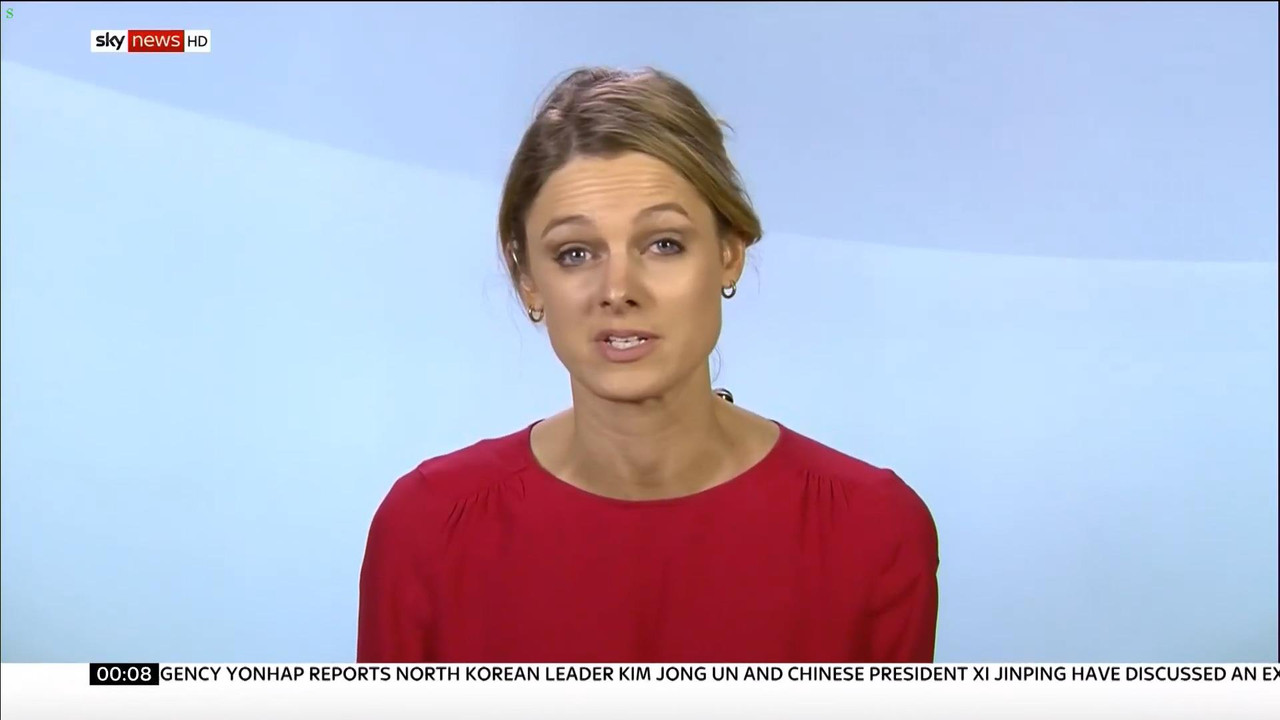 09 January - 00.00.00 - Sky Midnight News. The midnight news wit