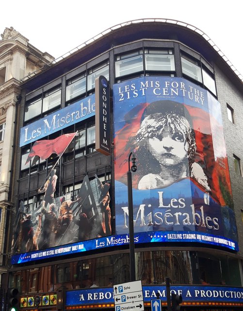 Escapada a Londres por la Exposición de Rafael (2022) - Blogs de Reino Unido - Exposición de Rafael y Musicales: Regreso al futuro y Los Miserables (54)