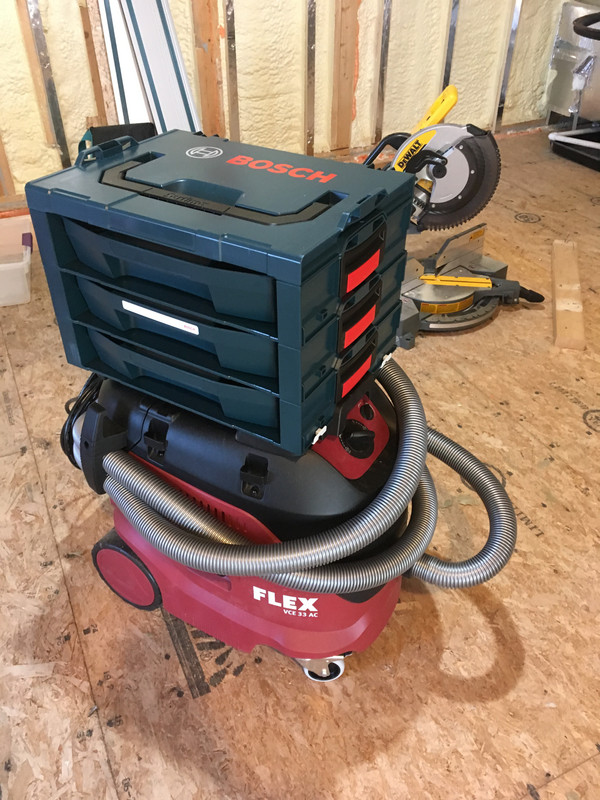 8116C42D-2D12-46E2-8D57-976E9BF98CC6