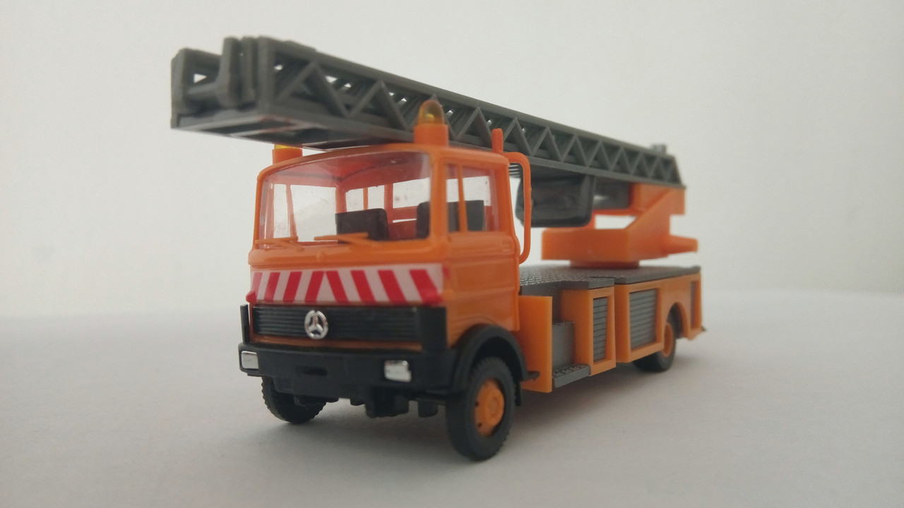 Mach (9780)