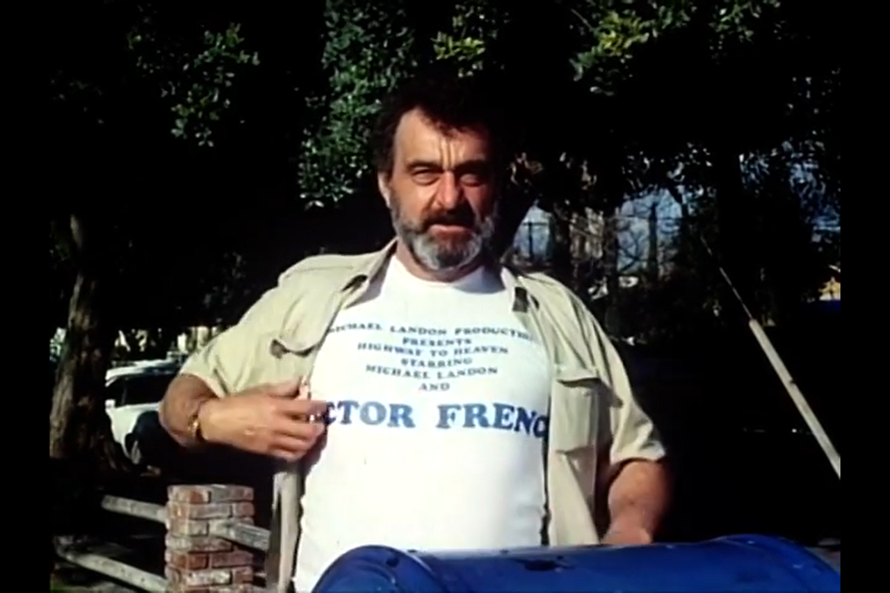 Director Victor French on the Highway To Heaven set