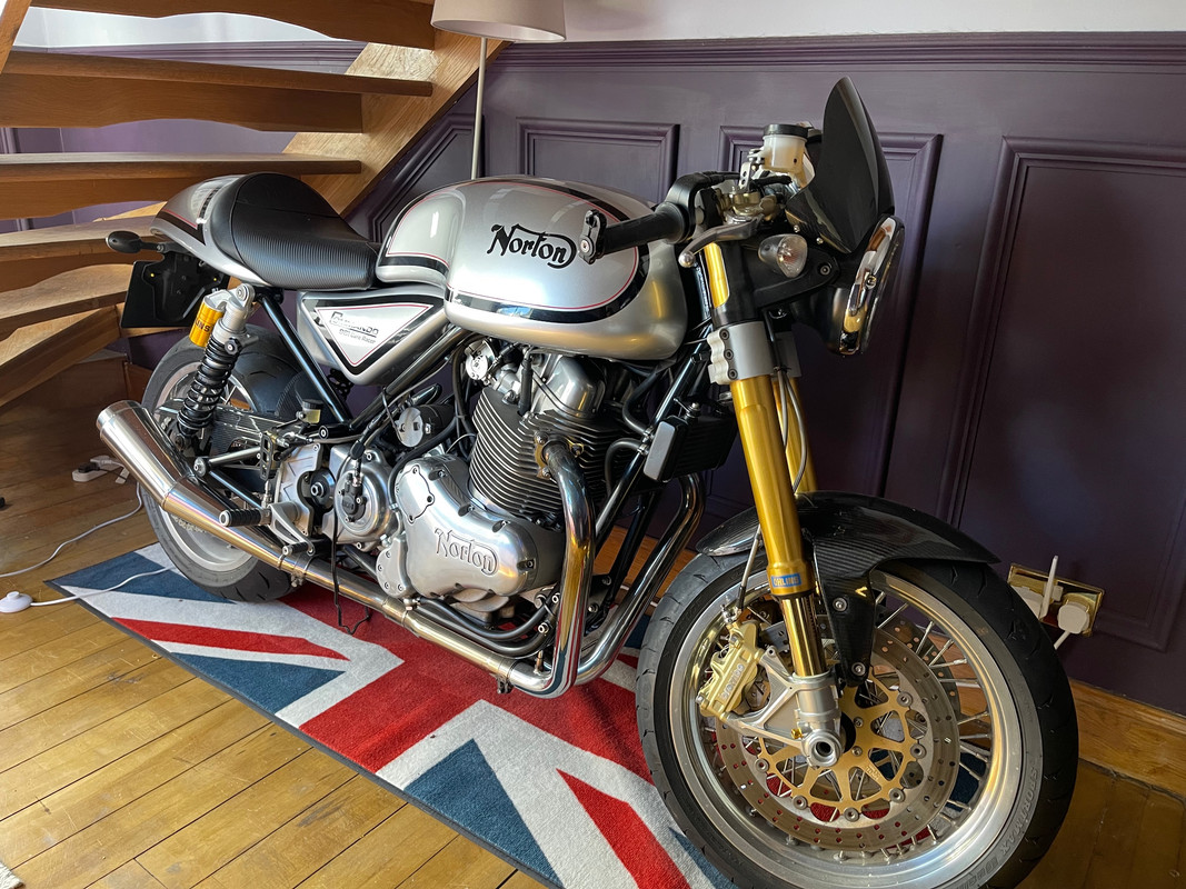 Any joiners/carpenters/DIY experts here? Any joiners/carpenters/DIY experts here?