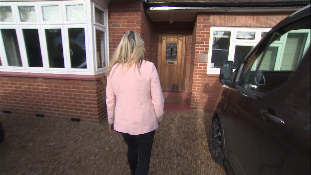 11.30 - 18.00.00 - ITV News West Country. Bringing you all the latest....ts_snapshot_19.09.044