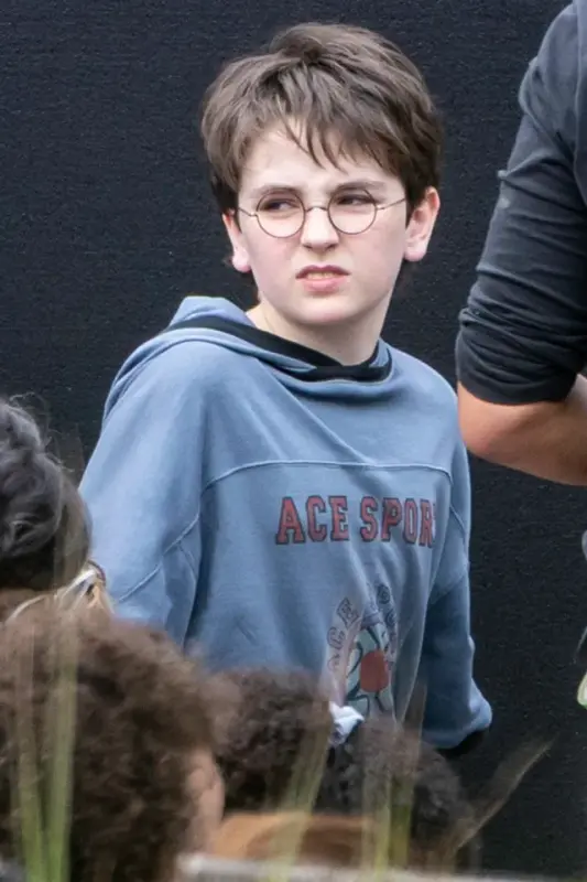 including-harry-grumpy-old-vernon-1010412660.webp