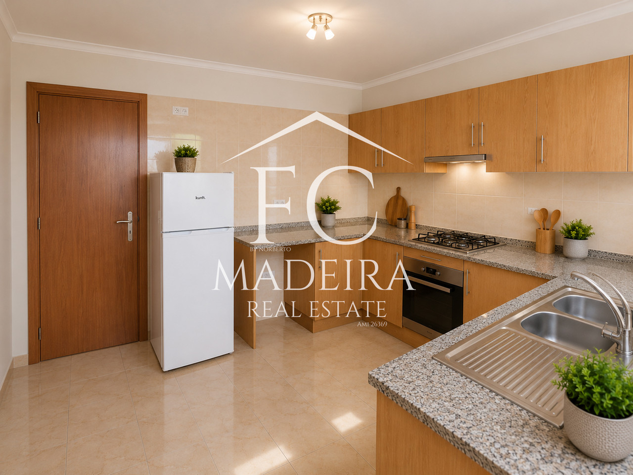 Moradia T3 Vista Mar Câmara de Lobos Terraço e Churrasqueira